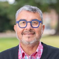 Picture of Dr. Araneda