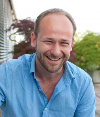 Dr. Steffen Wolff